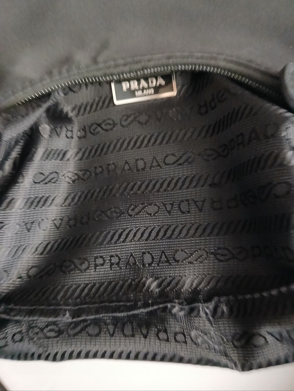 Prada Re-Nylon Re-edition 2000 Mini Bag - Picture 7 of 8